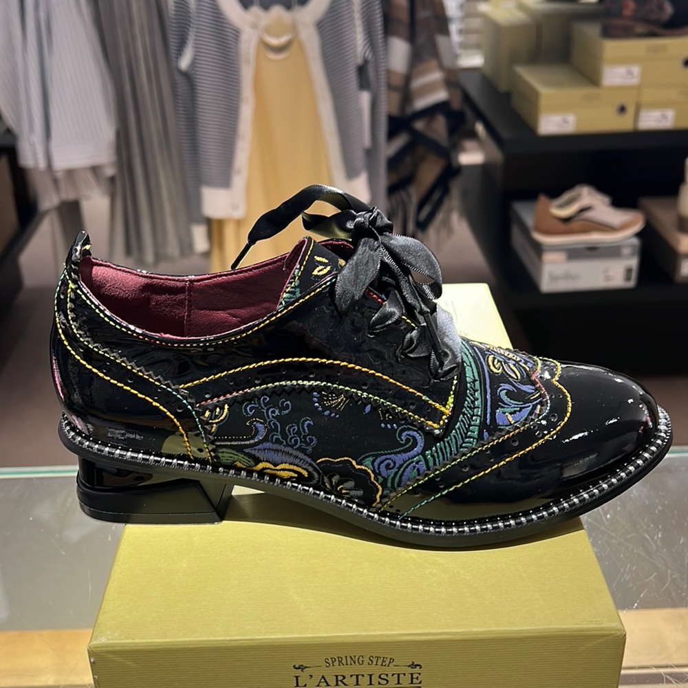 Spring Step L’Artiste Pradeep shoe